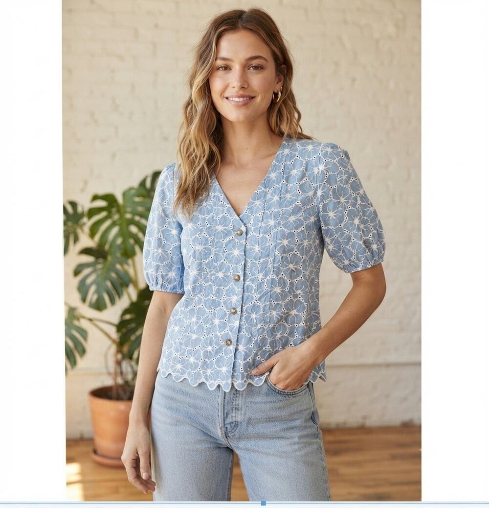Kindred Light Blue Floral Eyelet Button Down Blouse Puff Sleeve NWT Small